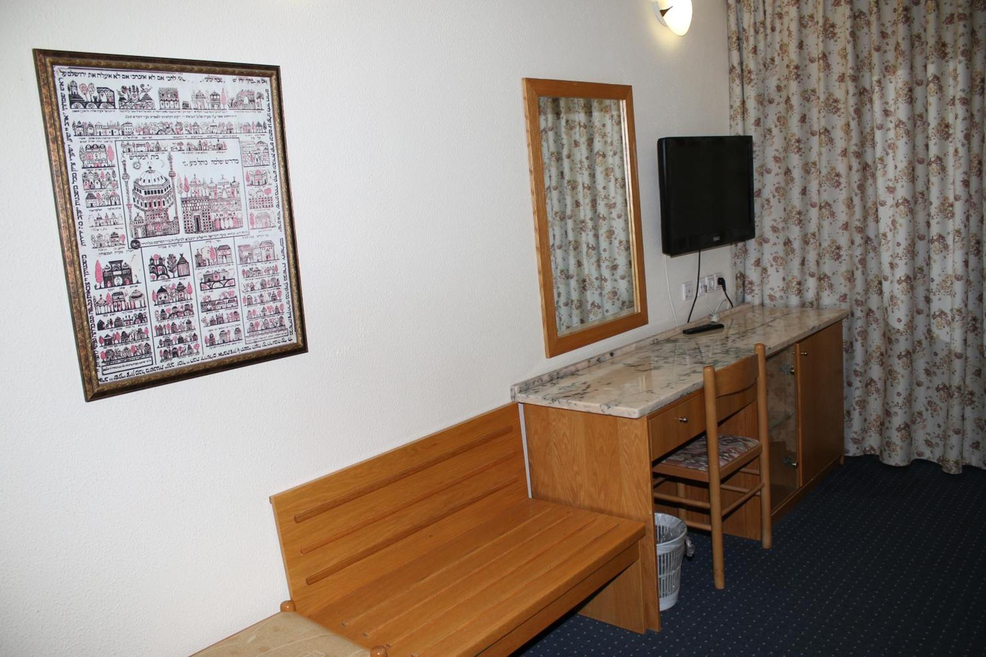 Hotel & Museum Dona Gracia Tiberias Room photo